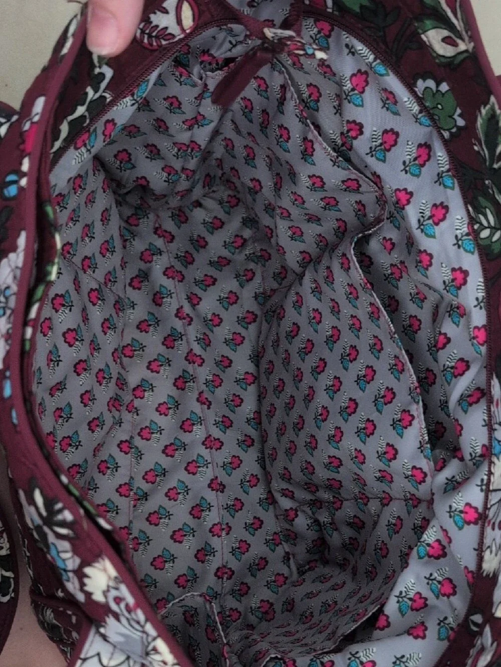 Quilted Floral Tote Bag in Burgundy
